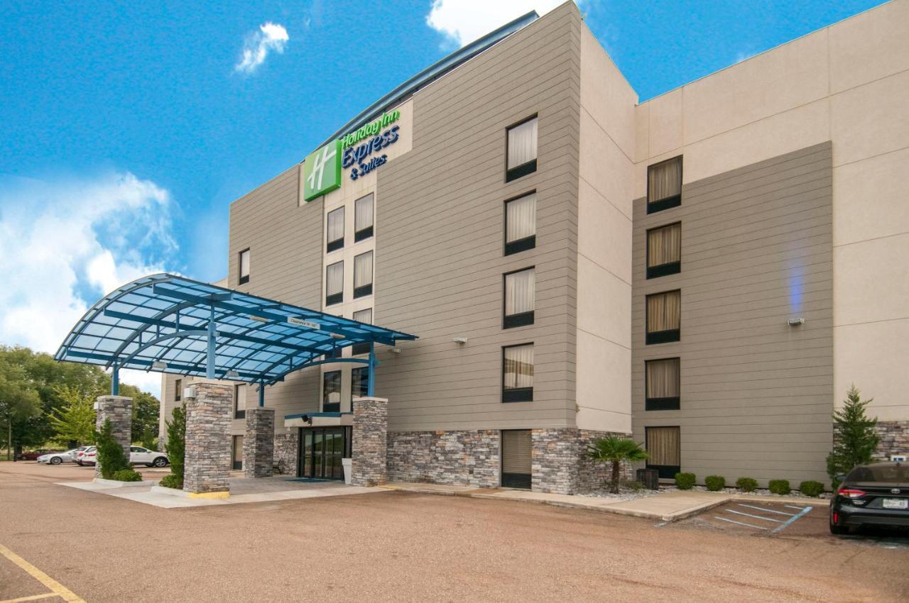 Holiday Inn Express & Suites Jackson Downtown - Coliseum By Ihg Exterior photo