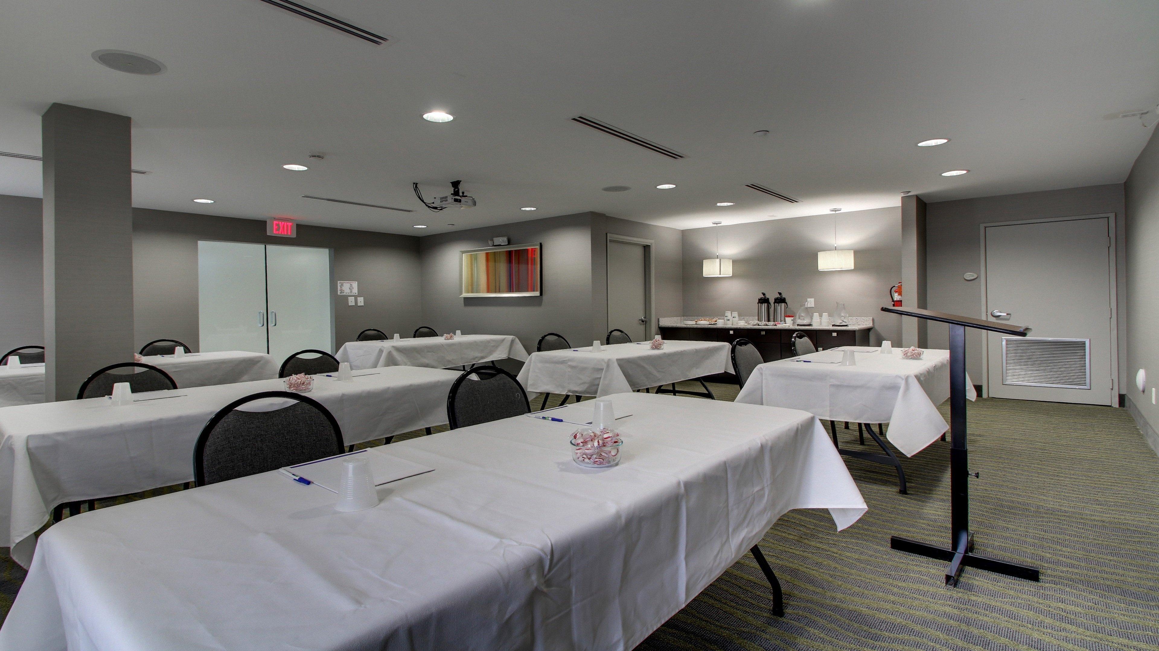 Holiday Inn Express & Suites Jackson Downtown - Coliseum By Ihg Exterior photo