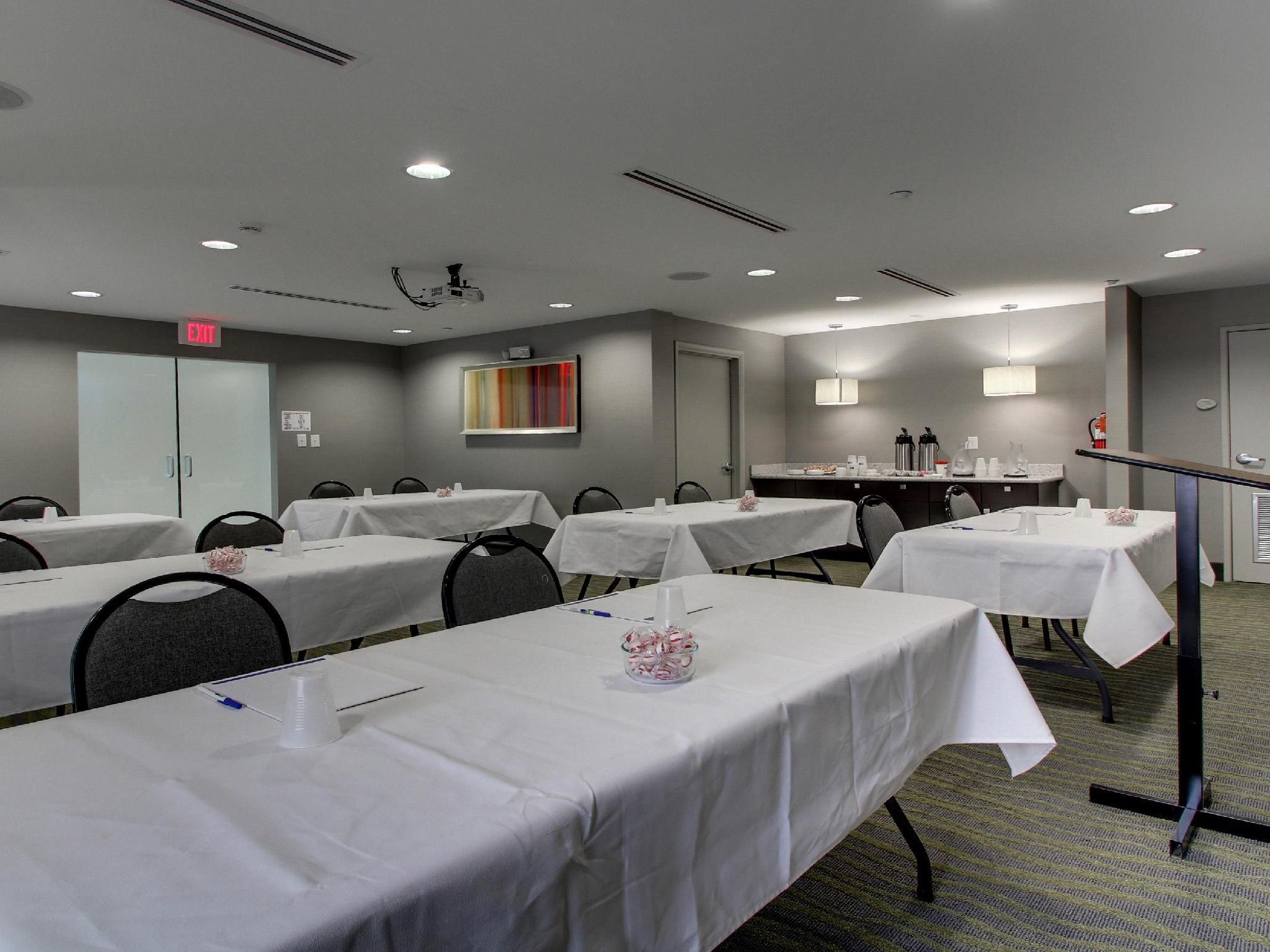 Holiday Inn Express & Suites Jackson Downtown - Coliseum By Ihg Exterior photo